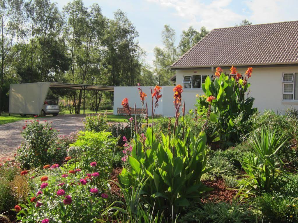 Amohela Guesthouse Midrand Exterior foto
